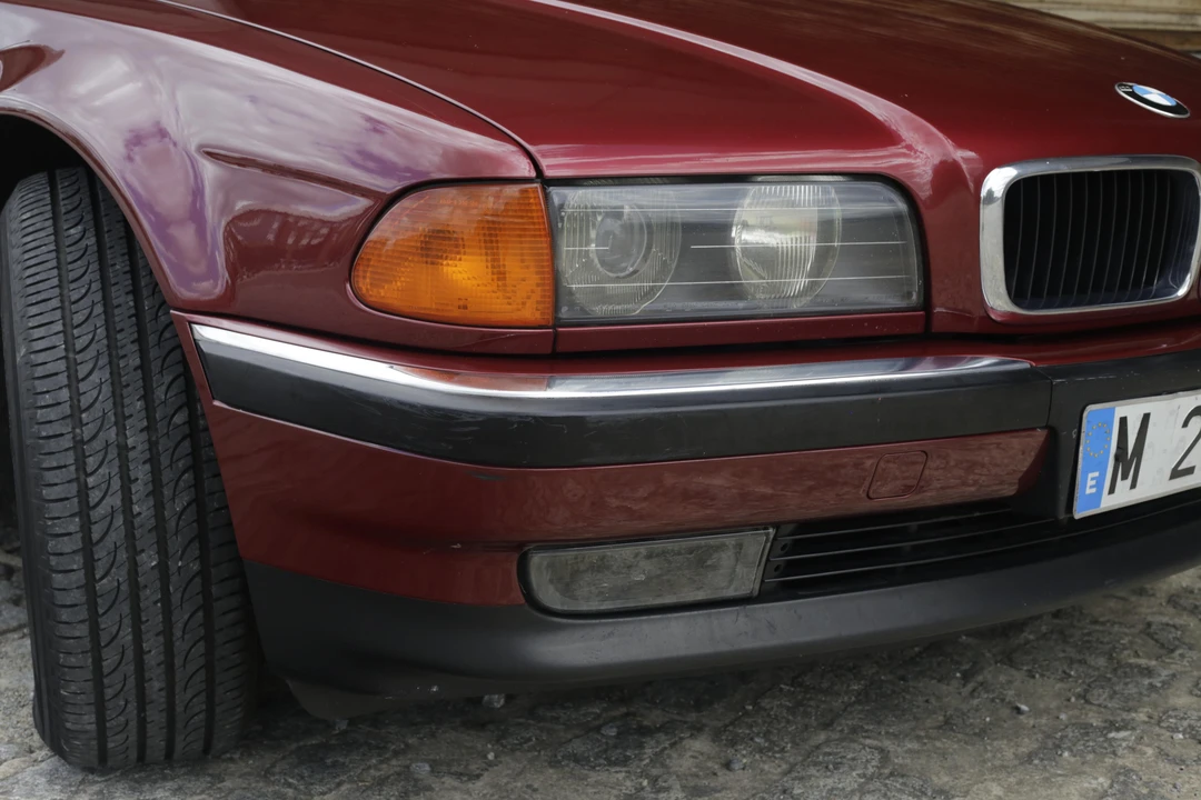 1995 BMW E38 7 Series - Image 25 of 31