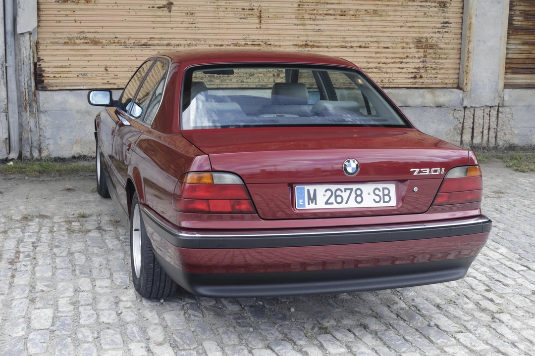 1995 BMW E38 7 Series - Image 13 of 31