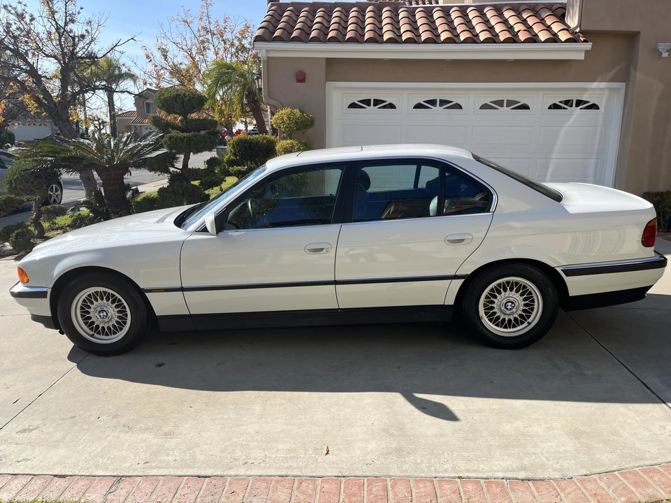 1995 BMW E38 7 Series - Image 8 of 31