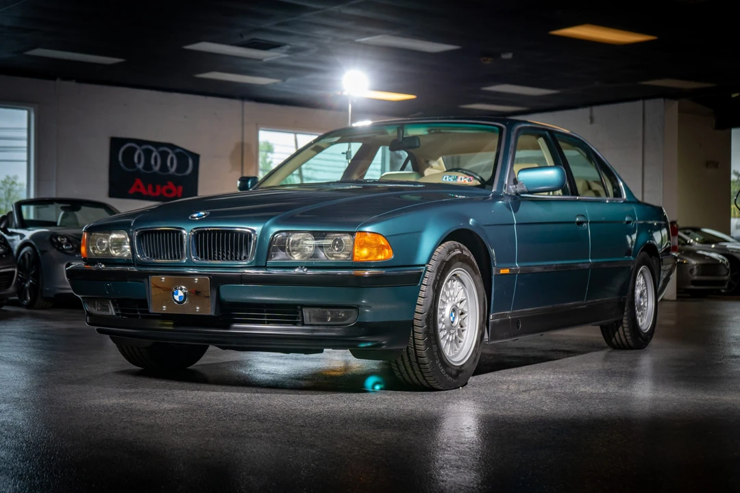 1995 BMW E38 7 Series - Image 2 of 31