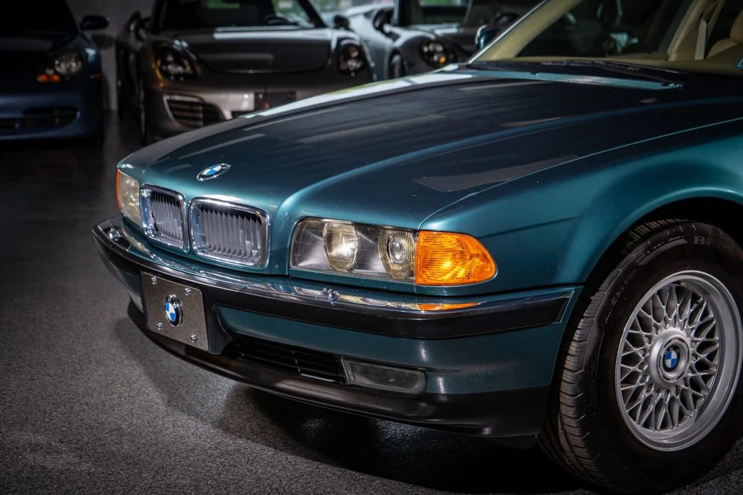 1995 BMW E38 7 Series - Image 30 of 31
