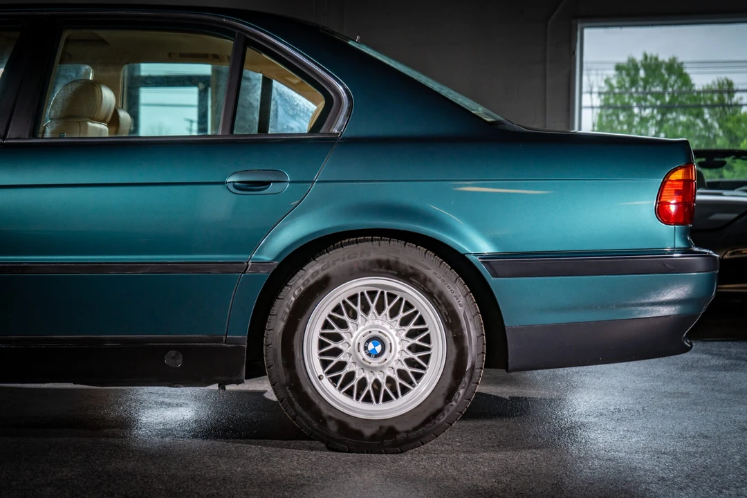 1995 BMW E38 7 Series - Image 19 of 31