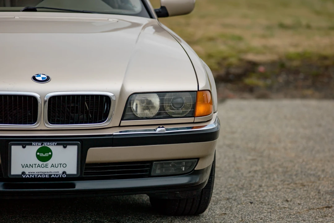 1995 BMW E38 7 Series - Image 28 of 31