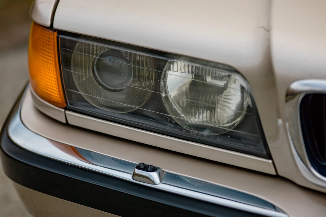 1995 BMW E38 7 Series - Image 29 of 31