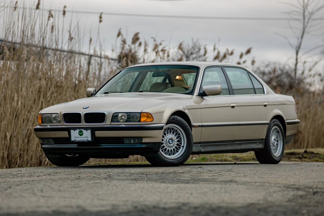 1995 BMW E38 7 Series - Image 3 of 31
