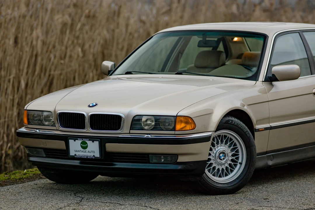 1995 BMW E38 7 Series - Image 23 of 31