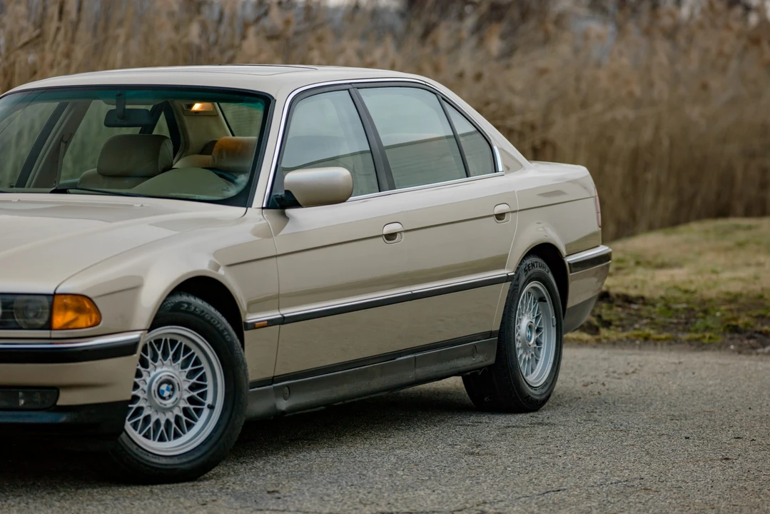 1995 BMW E38 7 Series - Image 24 of 31