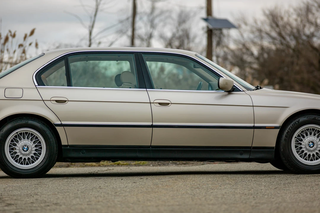 1995 BMW E38 7 Series - Image 26 of 31