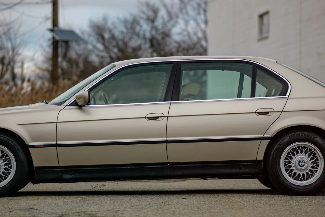 1995 BMW E38 7 Series - Image 25 of 31