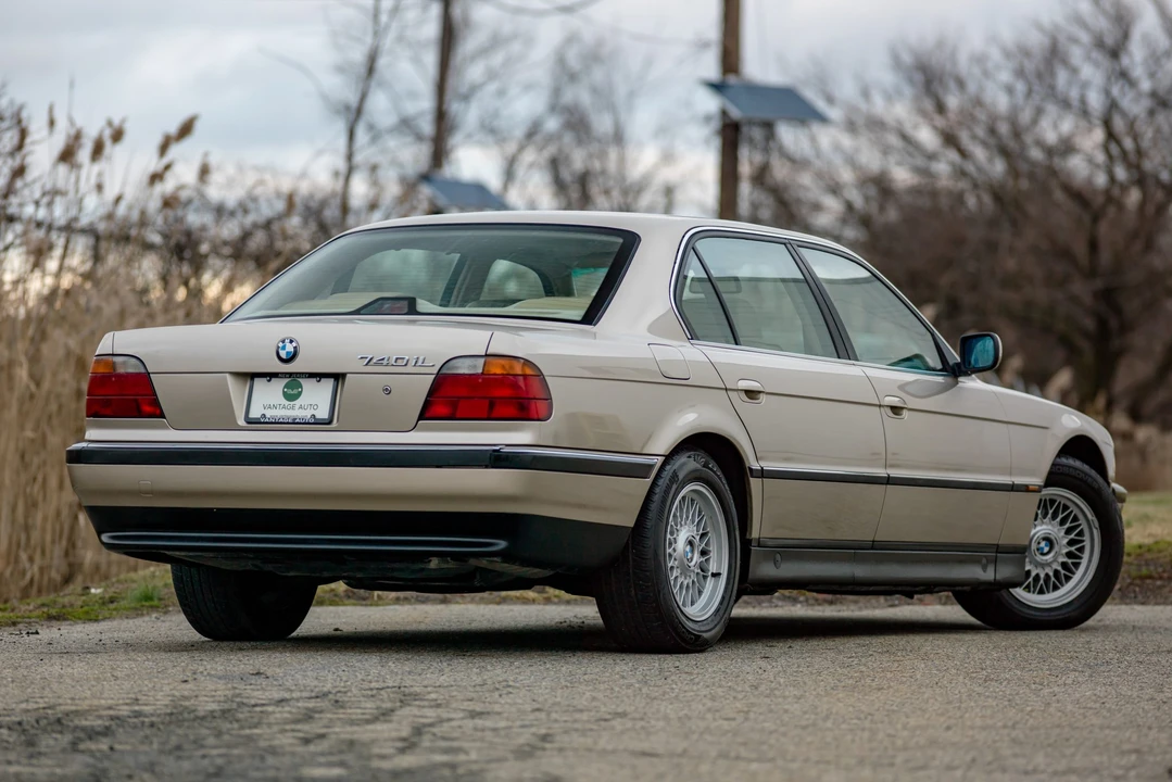 1995 BMW E38 7 Series - Image 10 of 31