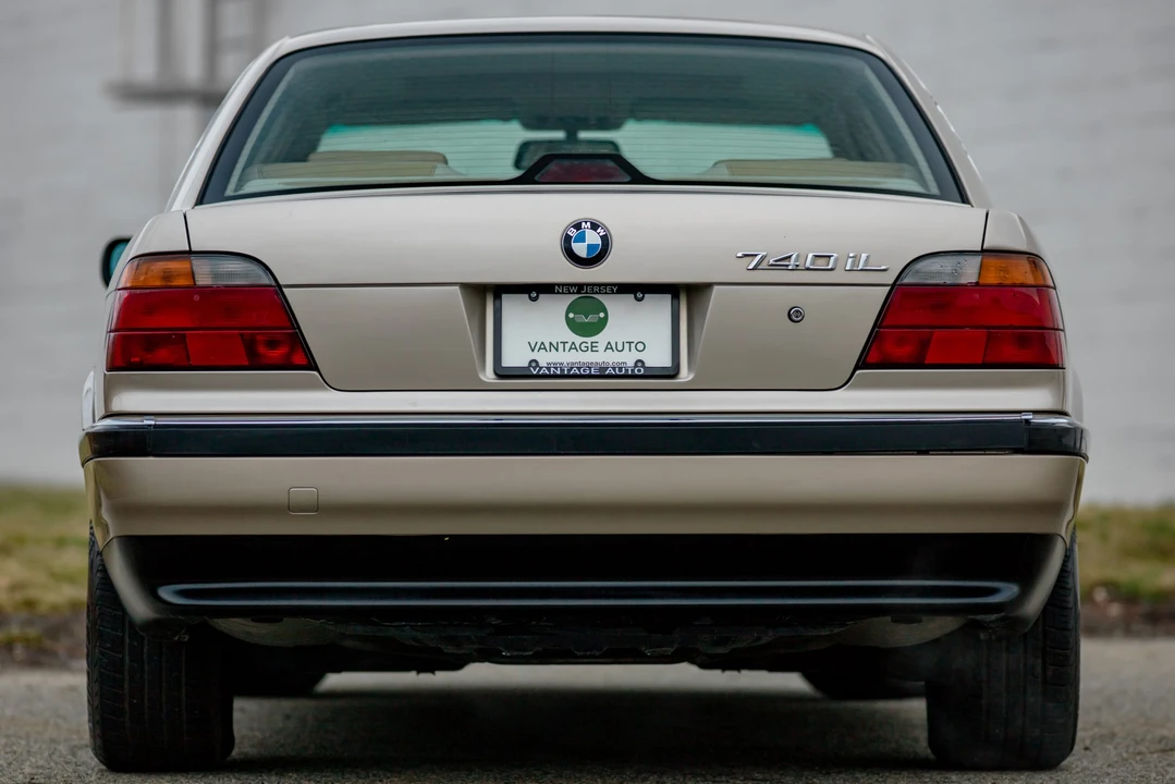 1995 BMW E38 7 Series - Image 8 of 31