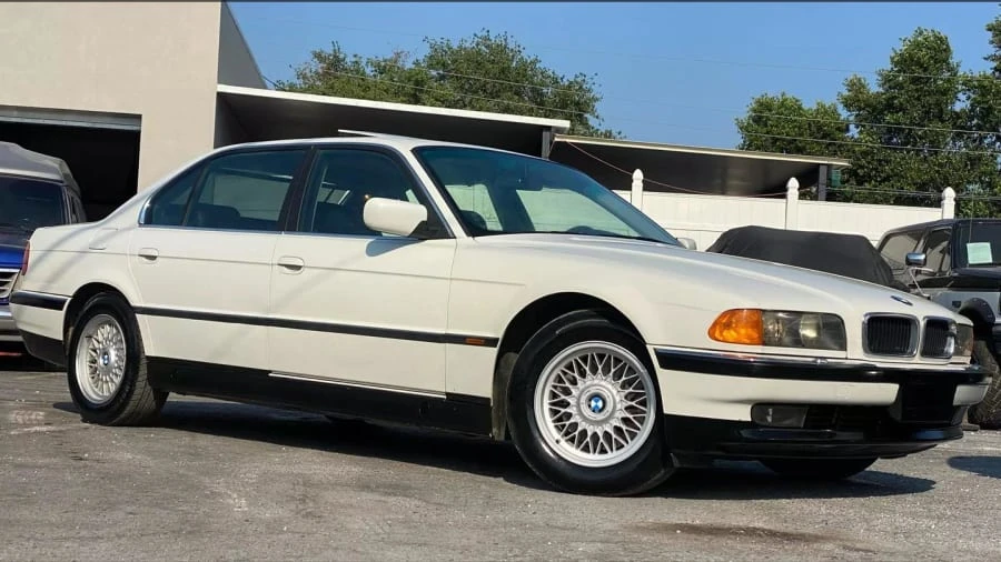 1995 BMW E38 7 Series - Image 6 of 22