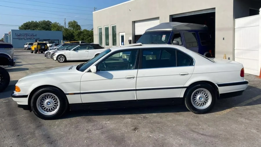 1995 BMW E38 7 Series - Image 2 of 22