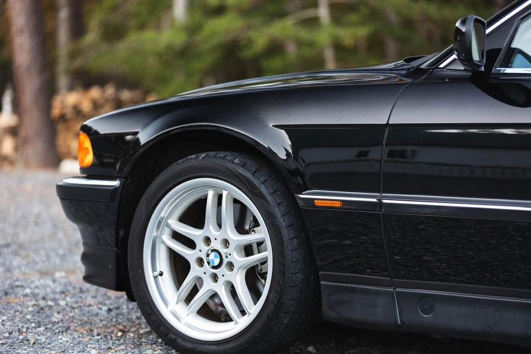 1995 BMW E38 750i & 750iL Sedan - Image 31 of 31