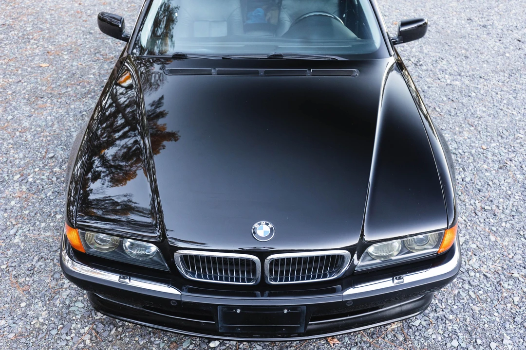 1995 BMW E38 750i & 750iL Sedan - Image 23 of 31