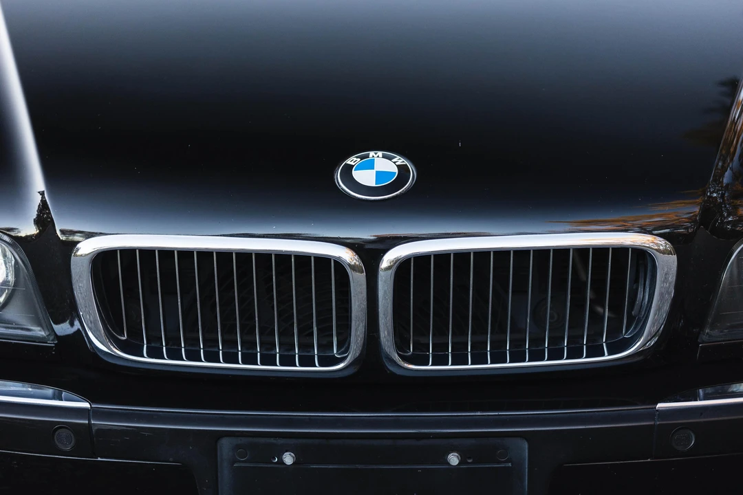 1995 BMW E38 750i & 750iL Sedan - Image 22 of 31
