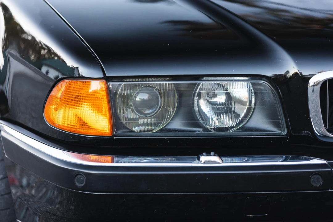 1995 BMW E38 750i & 750iL Sedan - Image 19 of 31