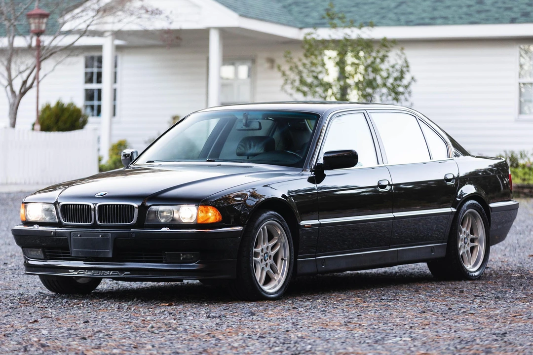 1995 BMW E38 750i & 750iL Sedan - Image 6 of 31