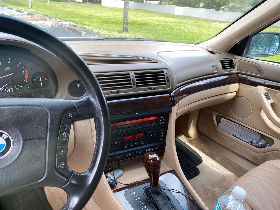 1995 BMW E38 750i & 750iL Sedan - Image 9 of 9
