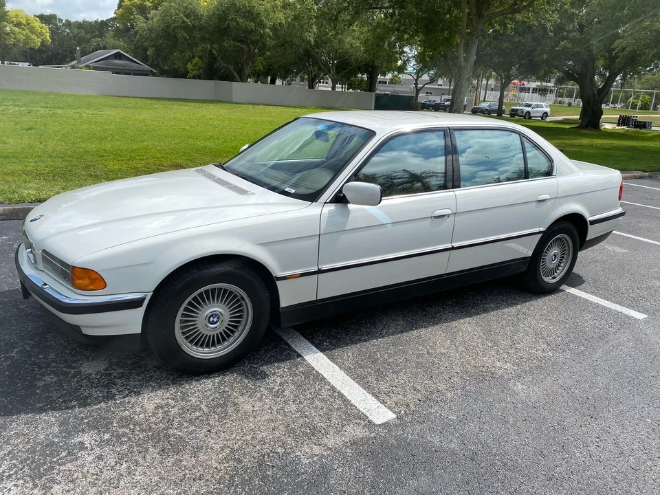 1995 BMW E38 750i & 750iL Sedan - Image 2 of 9