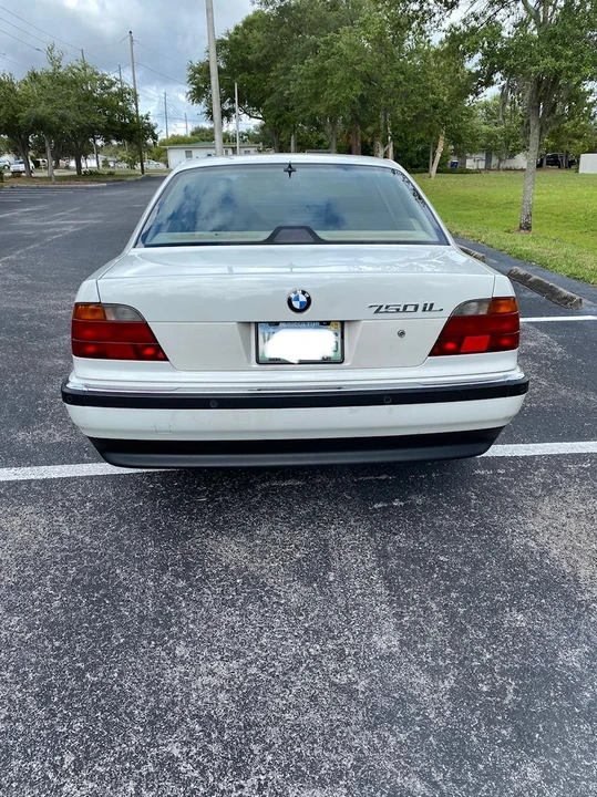 1995 BMW E38 750i & 750iL Sedan - Image 6 of 9