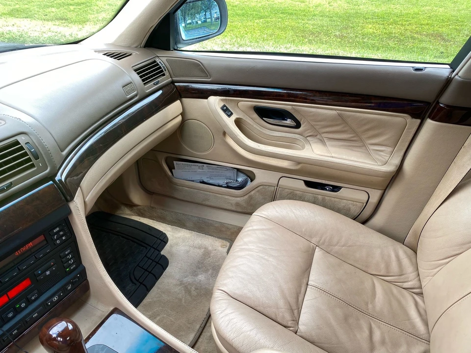 1995 BMW E38 750i & 750iL Sedan - Image 8 of 9