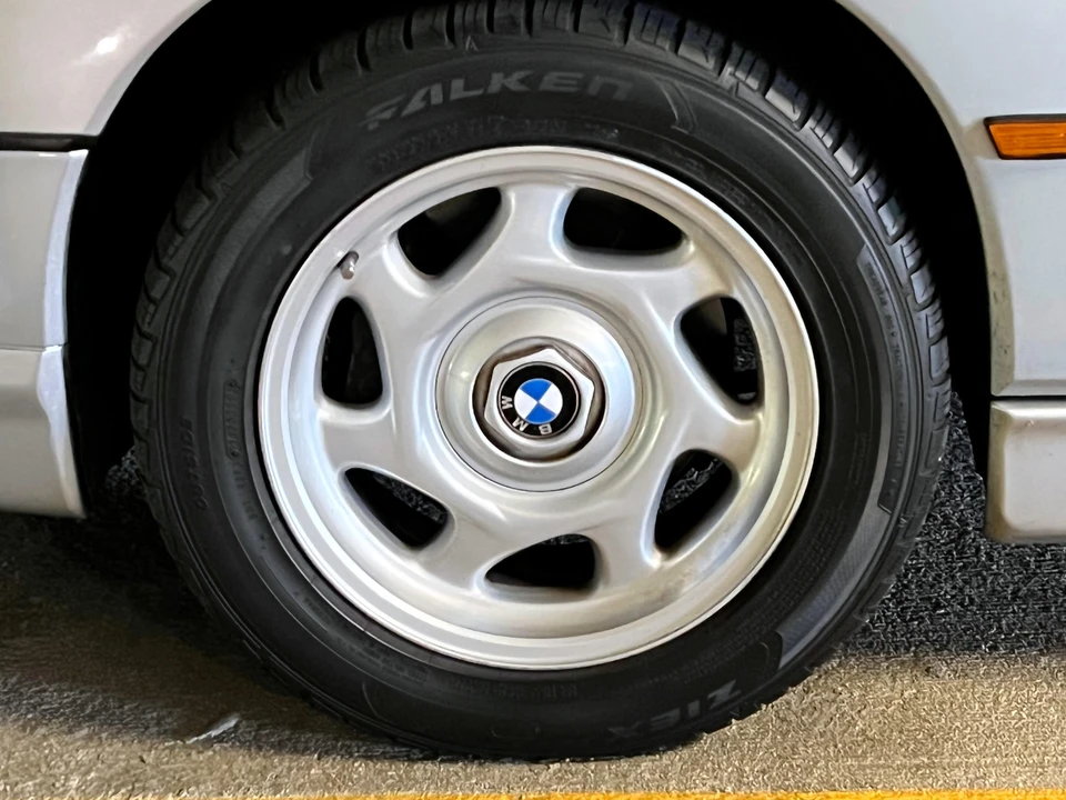 1995 BMW E31 8 Series - Image 16 of 17