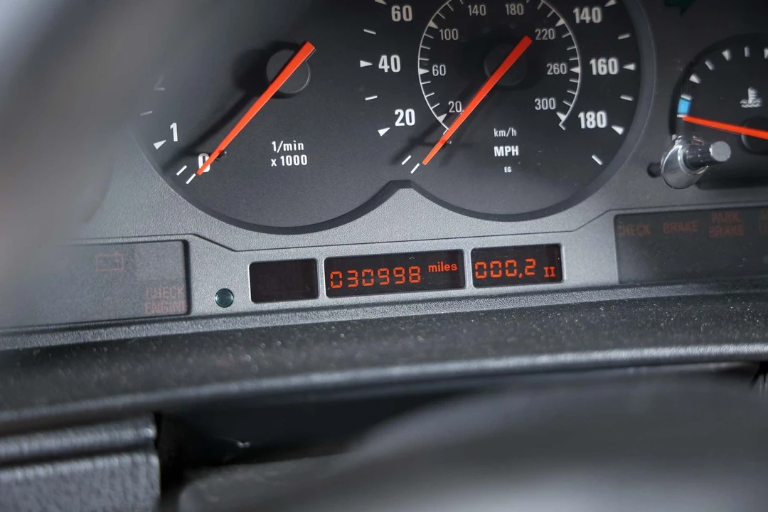 1995 BMW E31 850CSi - Image 14 of 31