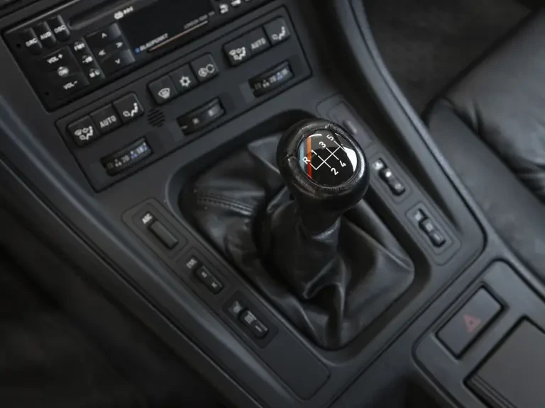 1995 BMW E31 8 Series - Image 11 of 31