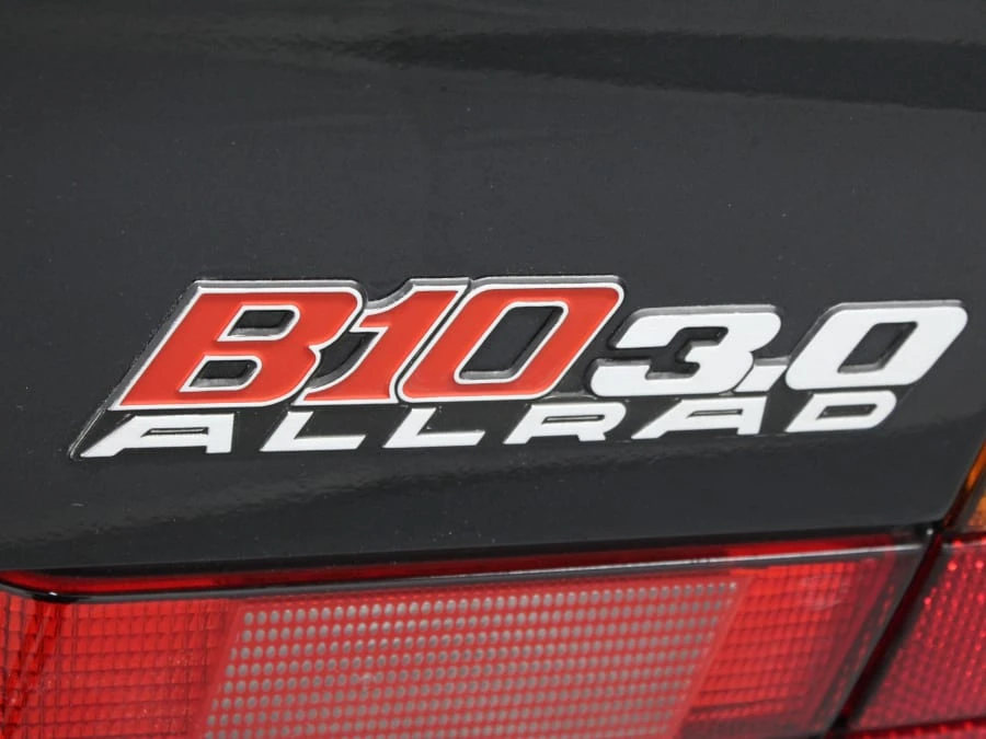 1995 BMW Alpina B10 - Image 18 of 31