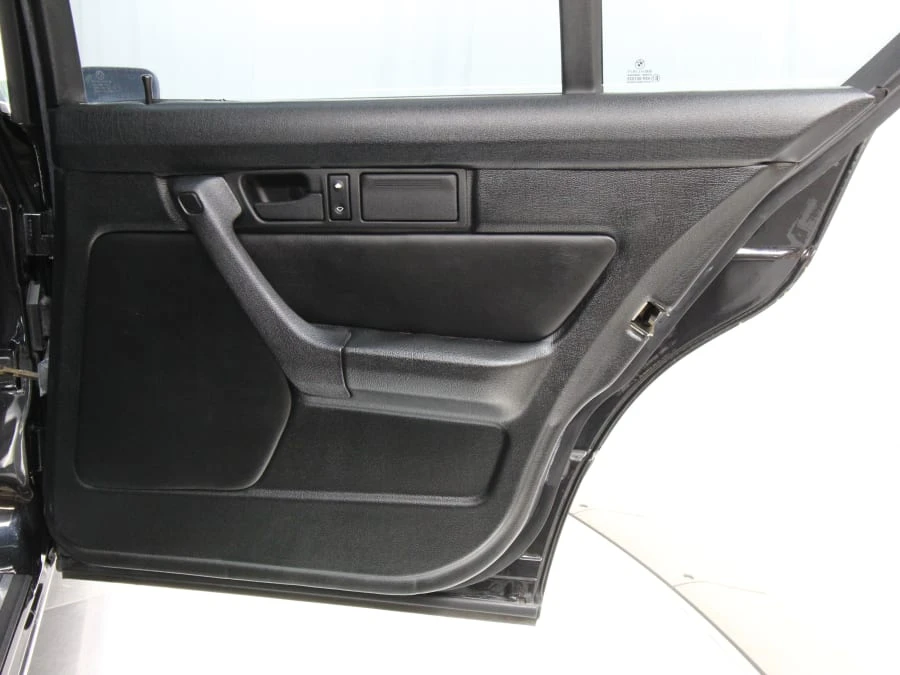 1995 BMW Alpina B10 - Image 22 of 31