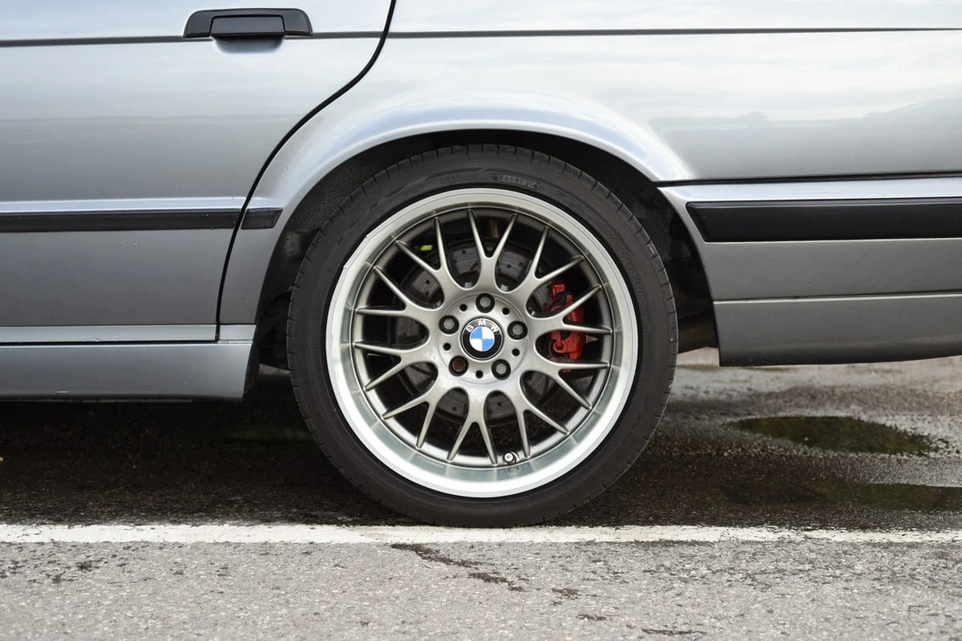 1995 BMW E34 5 Series - Image 18 of 30