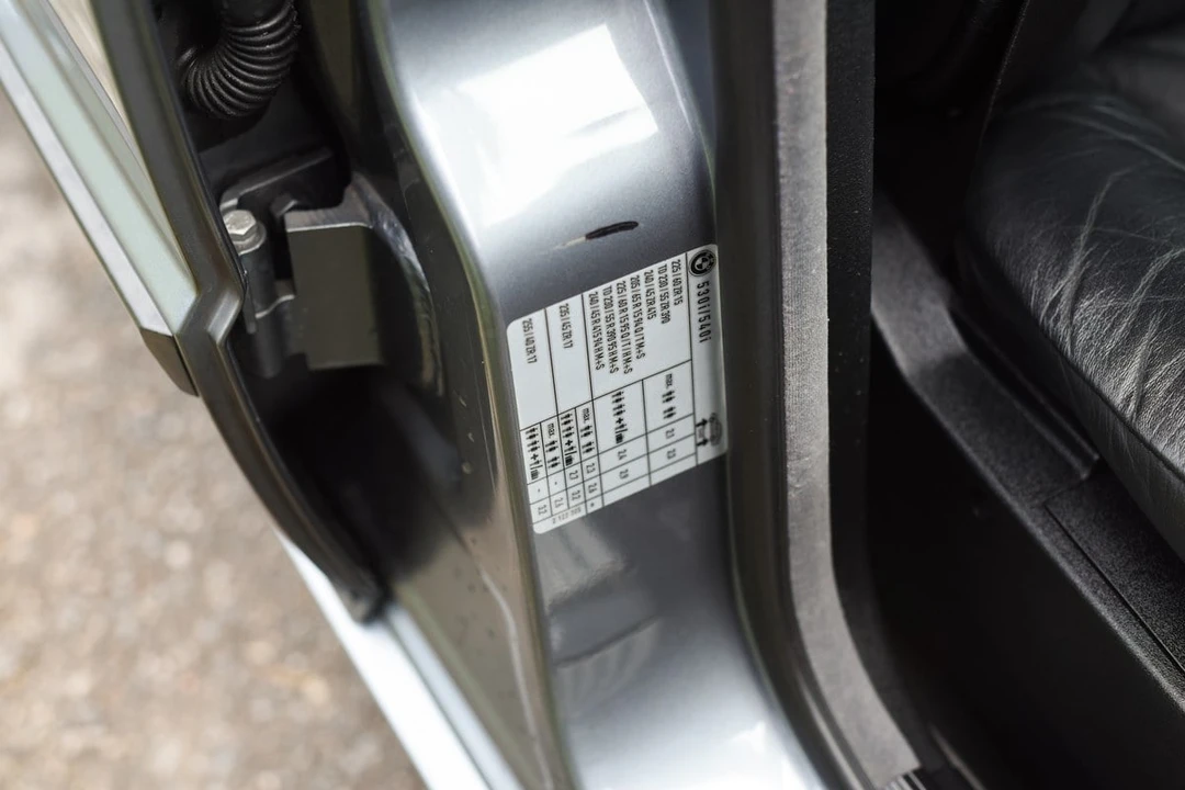 1995 BMW E34 5 Series - Image 23 of 30