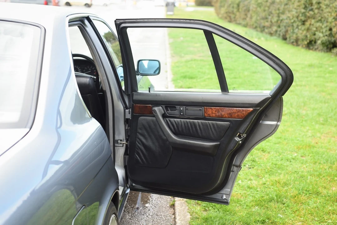 1995 BMW E34 5 Series - Image 25 of 30