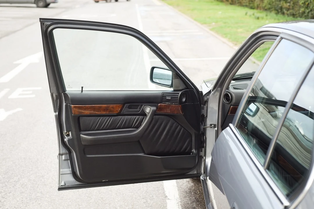 1995 BMW E34 5 Series - Image 28 of 30