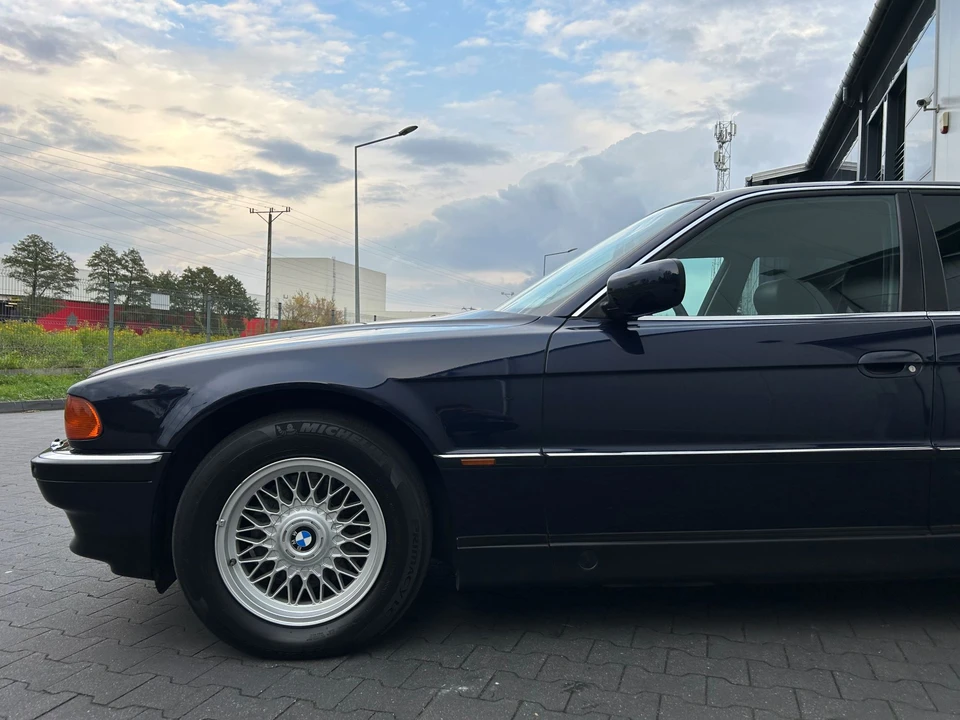 1995 BMW E38 7 Series - Image 21 of 30