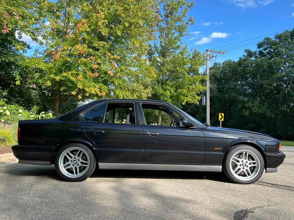 1995 BMW E34 M5 - Image 8 of 31