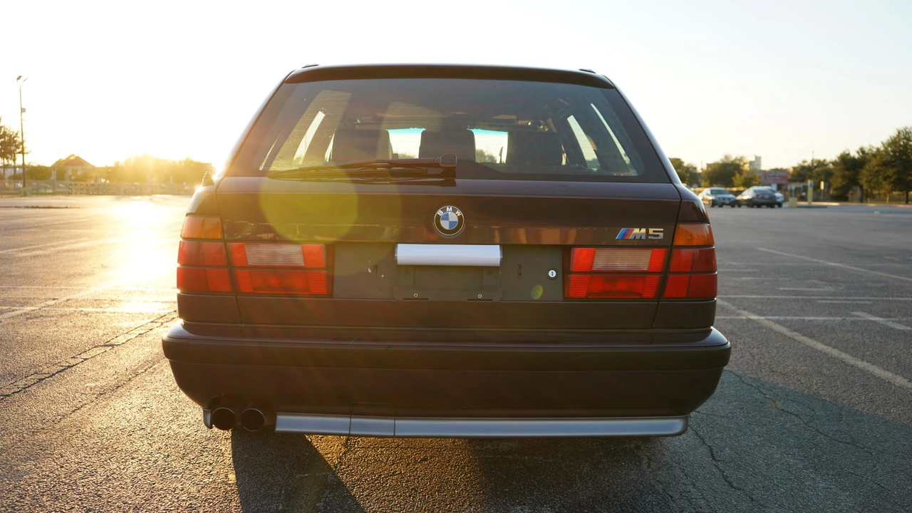1995 BMW E34 M5 - Image 18 of 31