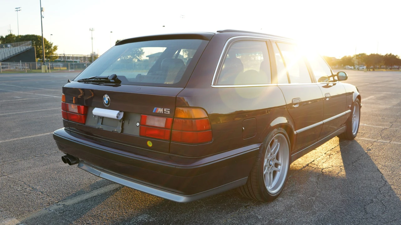 1995 BMW E34 M5 - Image 16 of 31