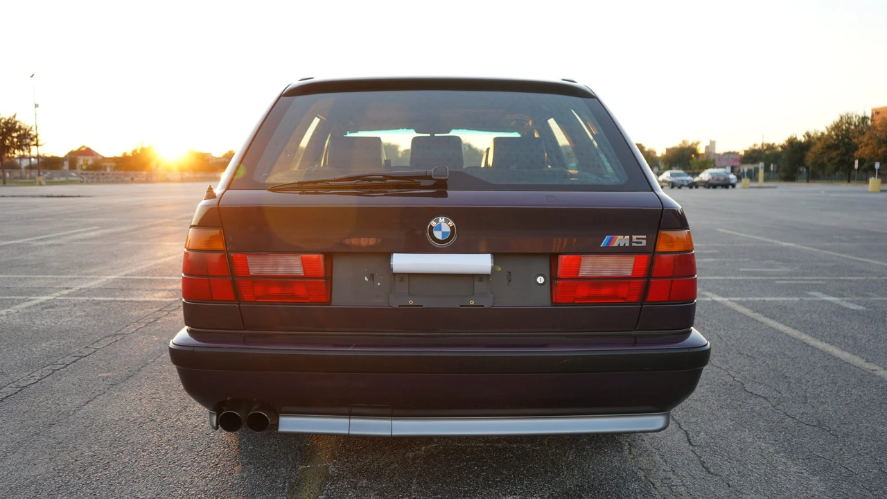 1995 BMW E34 M5 - Image 17 of 31