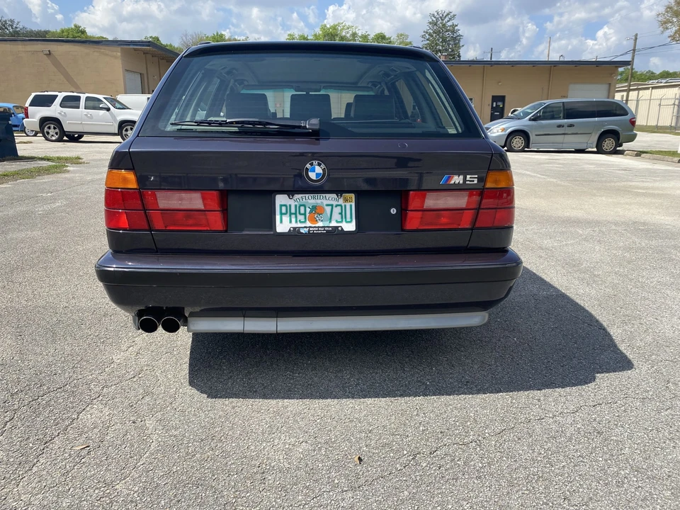 1995 BMW E34 M5 - Image 9 of 31
