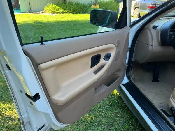 1995 BMW E36 3 Series - Image 3 of 17