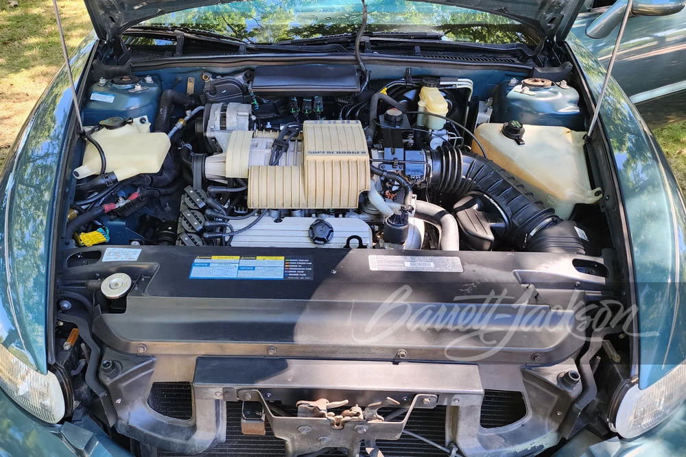 1995 Buick Riviera 8th Gen - Image 2 of 23