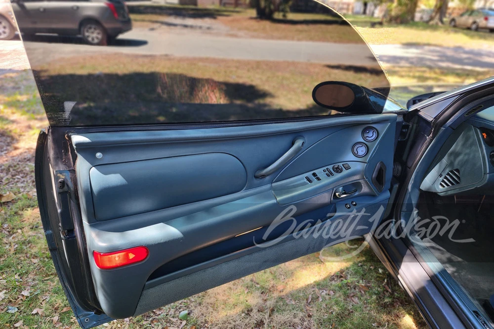1995 Buick Riviera 8th Gen - Image 7 of 23