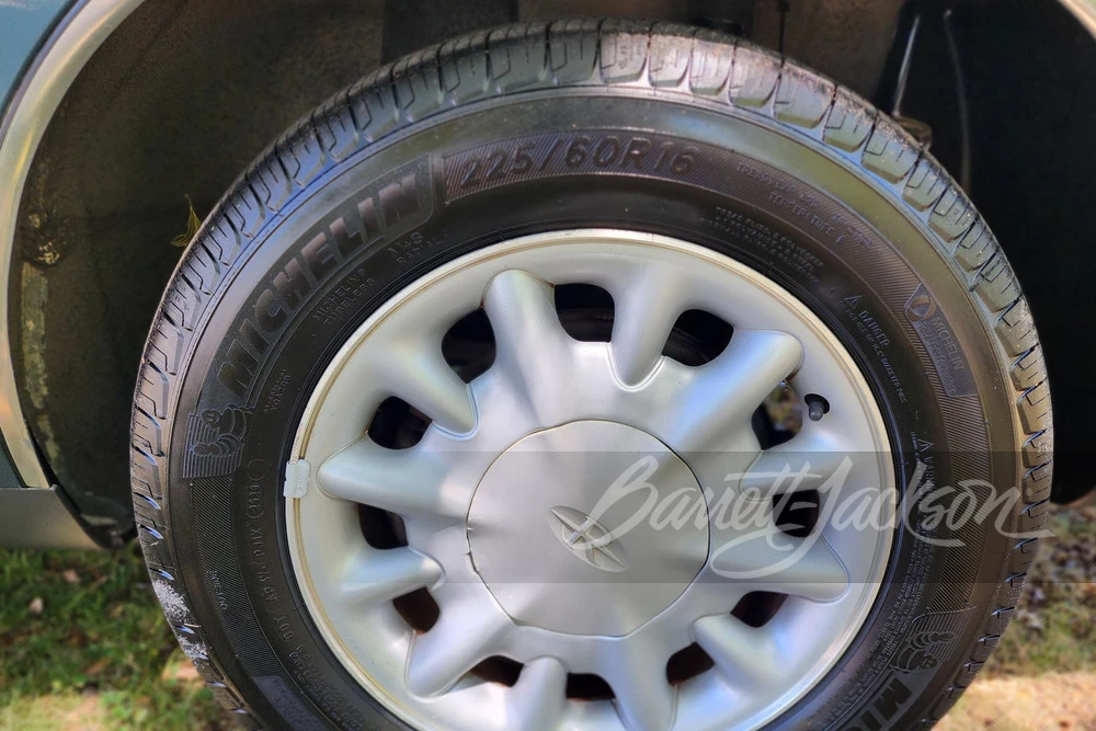 1995 Buick Riviera 8th Gen - Image 12 of 23
