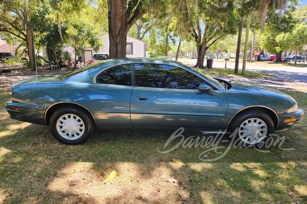 1995 Buick Riviera 8th Gen - Image 23 of 23
