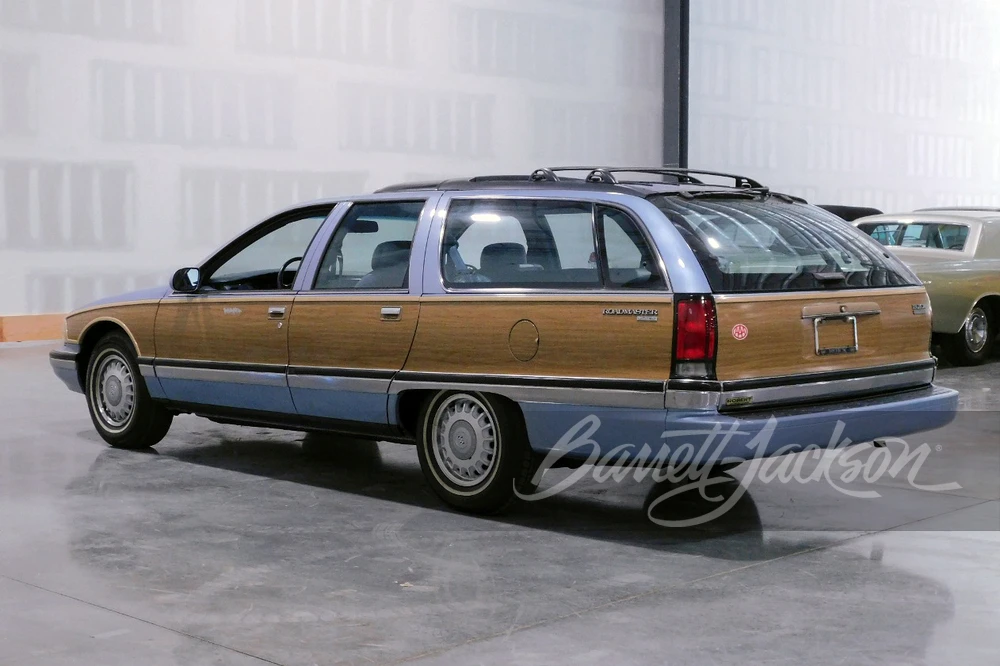 1995 Buick Roadmaster - Image 2 of 10