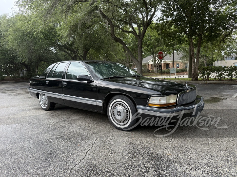 1995 Buick Roadmaster - Image 13 of 20