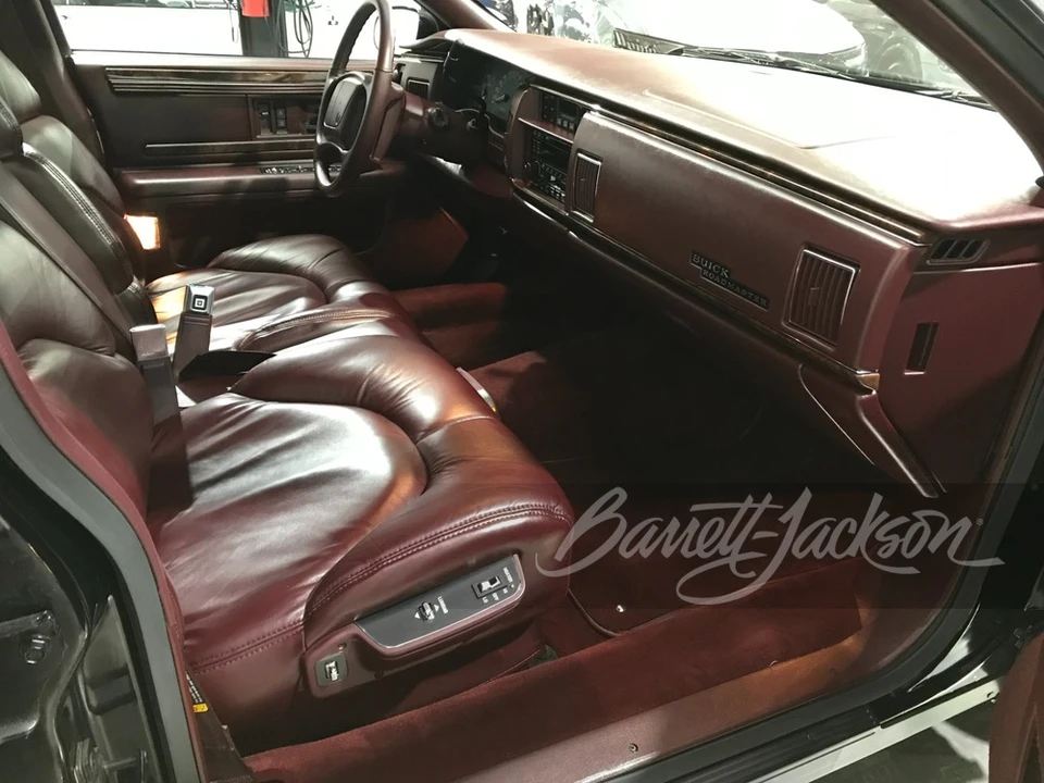 1995 Buick Roadmaster - Image 16 of 20
