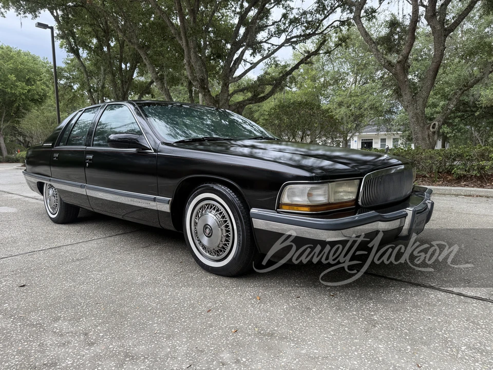 1995 Buick Roadmaster - Image 9 of 20
